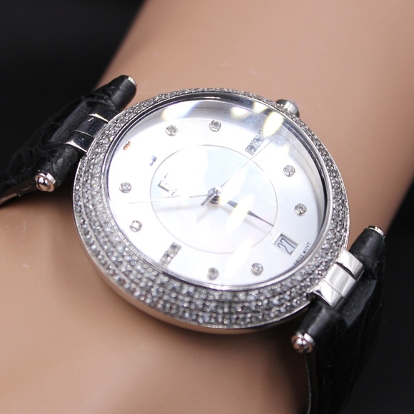 White Sapphire Diamond 2.52 Tcw. Luxury Watch CARTIER RONDE 32mm Quartz Silver 0.52TCW DIAMONDS & 2..52TCW  main image 2